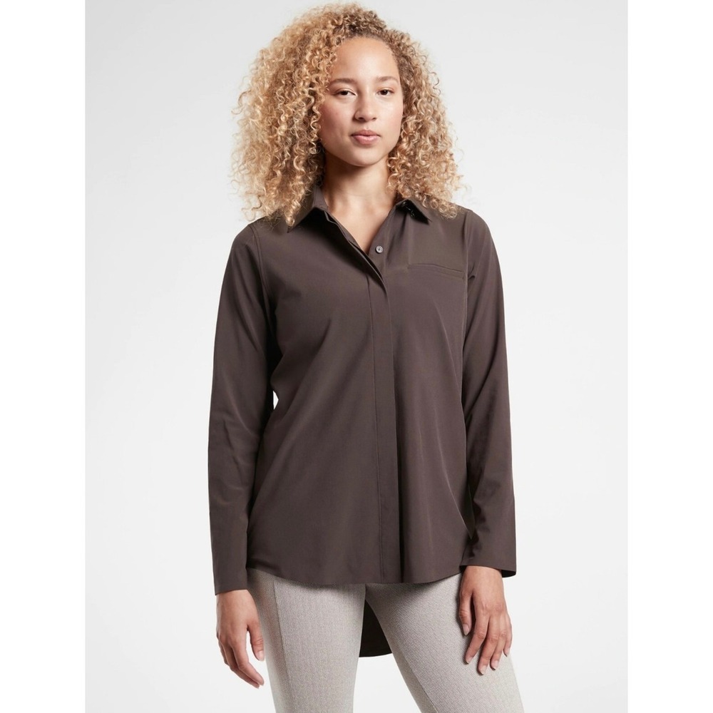 Athleta Urbanite Top 2.0 Long Sleeve Button Down Shirt Walnut Brown Small Earthy